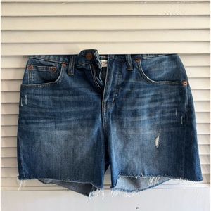 MADEWELL Curvy High-Rise Denim Shorts in Lavista Wash